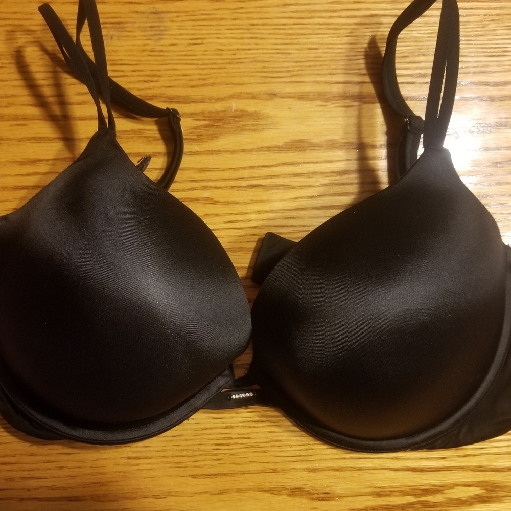 Victoria secret very sexy push up bra 38DD